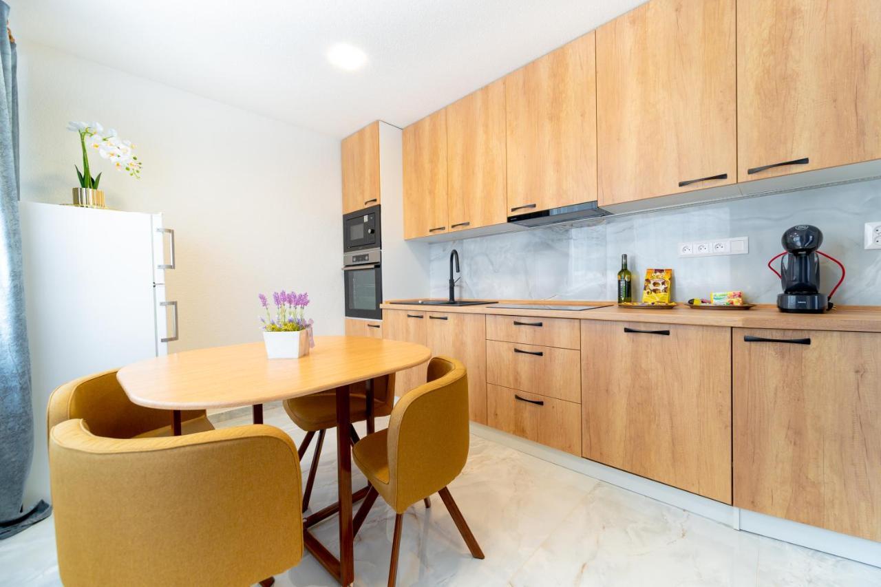 Apartman Discreet Kysucke Nove Mesto Экстерьер фото